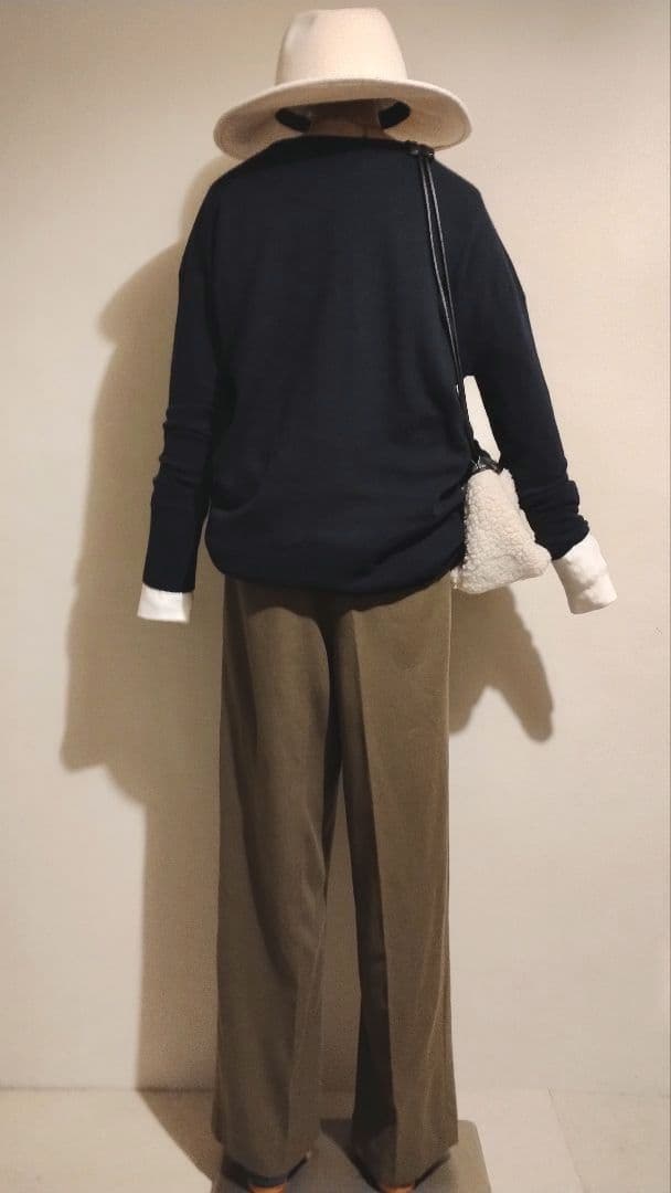 みーちゃん様 C6687 カシミヤニット×パンツコーデ