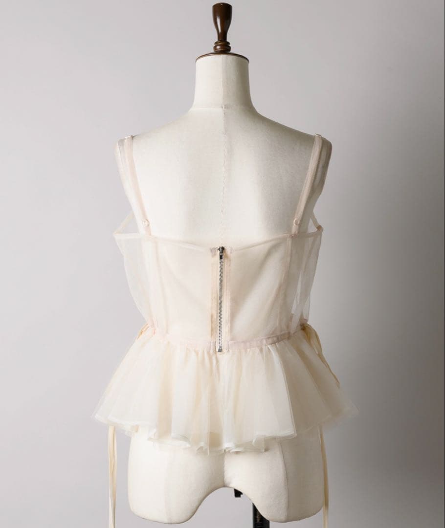 LA BELLE ETUDE ペプラムビスチェ ホワイト