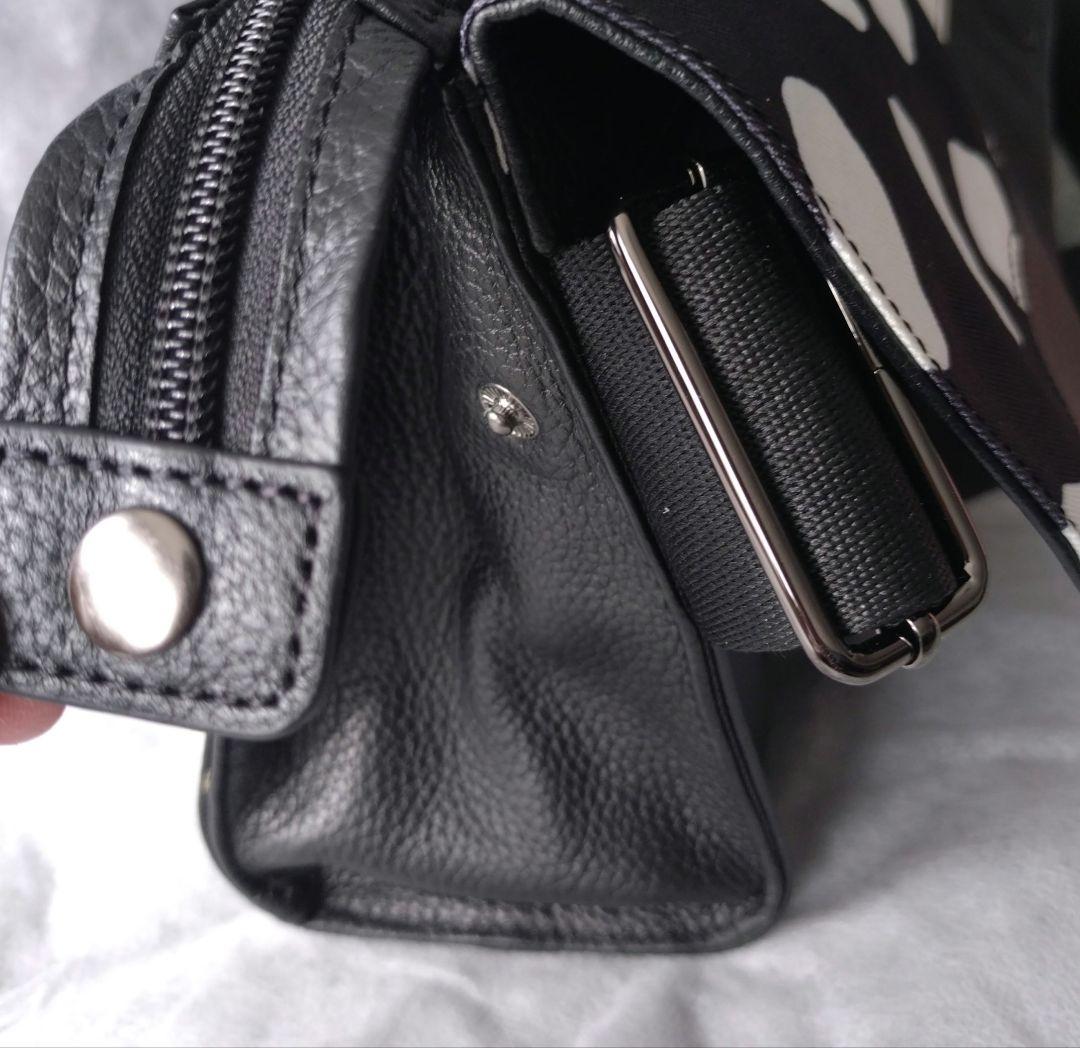 【期間限定お値下中！】イアパピヨネ　ワイドテープショルダーバッグ