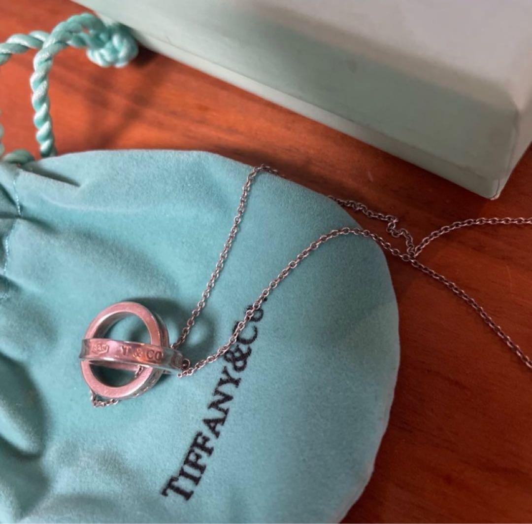 Tiffany & Co. インターロッキングリング ネックレス