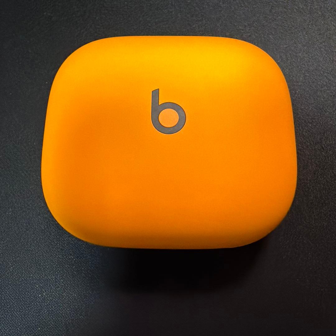 Powerbeats Pro 2　エレクトリックオレンジ