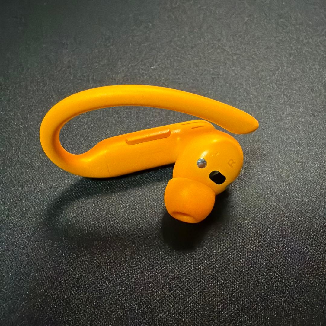 Powerbeats Pro 2　エレクトリックオレンジ