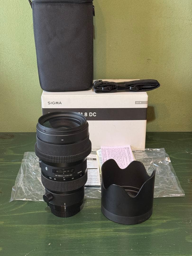 SIGMA 50-100mm F1.8 DC レンズ