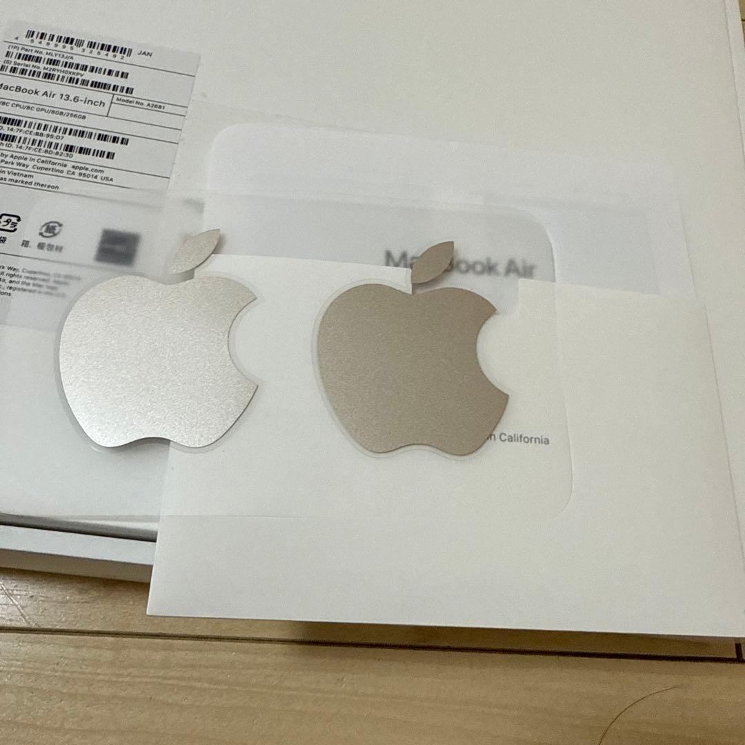 極美品 【未使用】 MacBookAir M2 13.6インチ