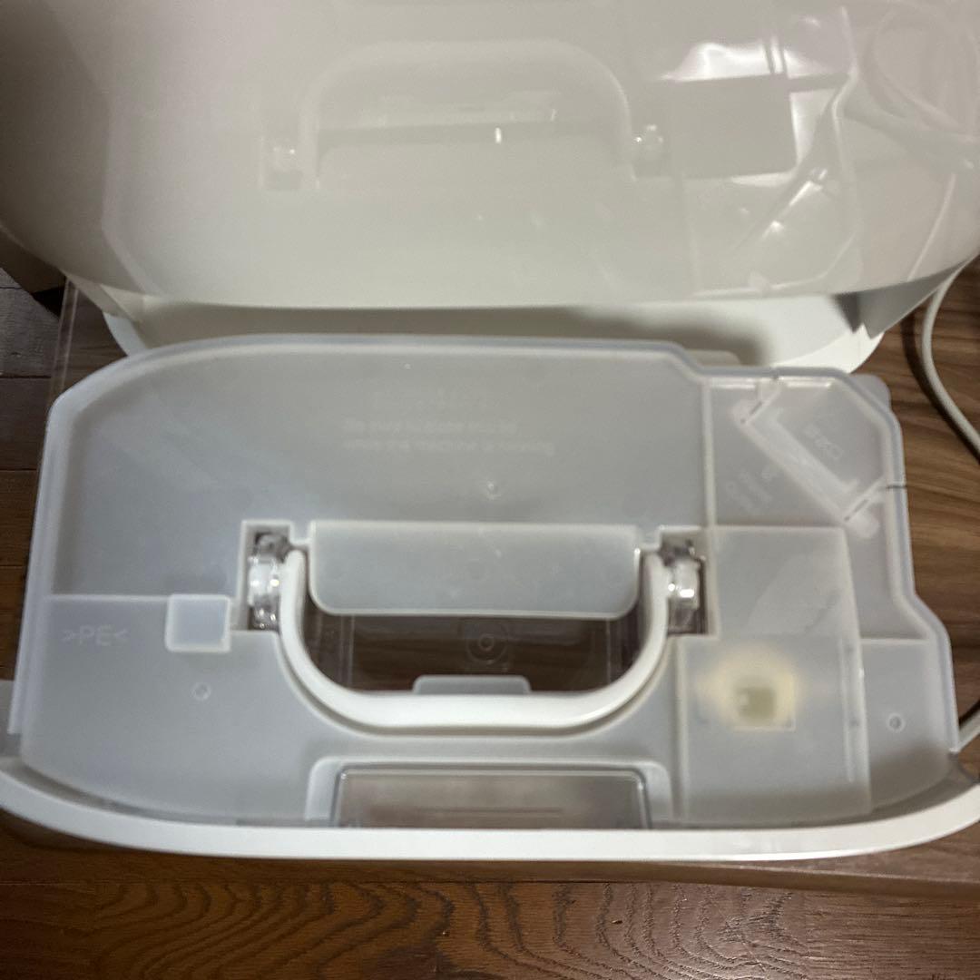 ホワイト 除湿機 コンパクト　家庭用