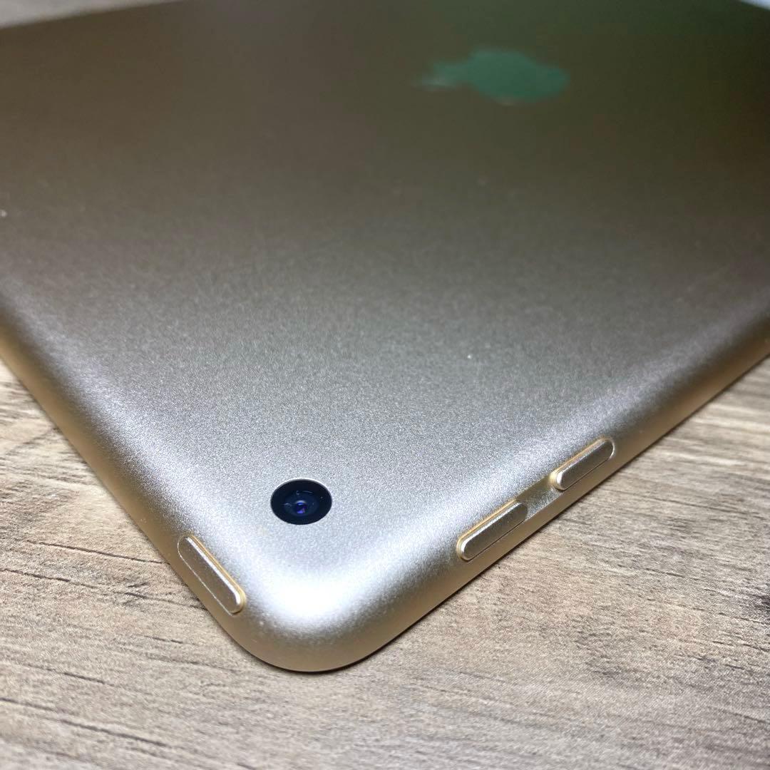 iPad 5世代 128GB Wi-Fi シートとカバー付