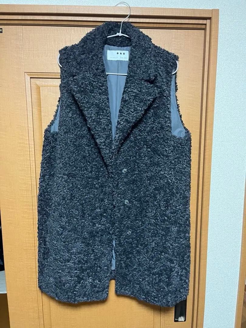 three dots スリードッツ　プードルボア　テイラードベスト