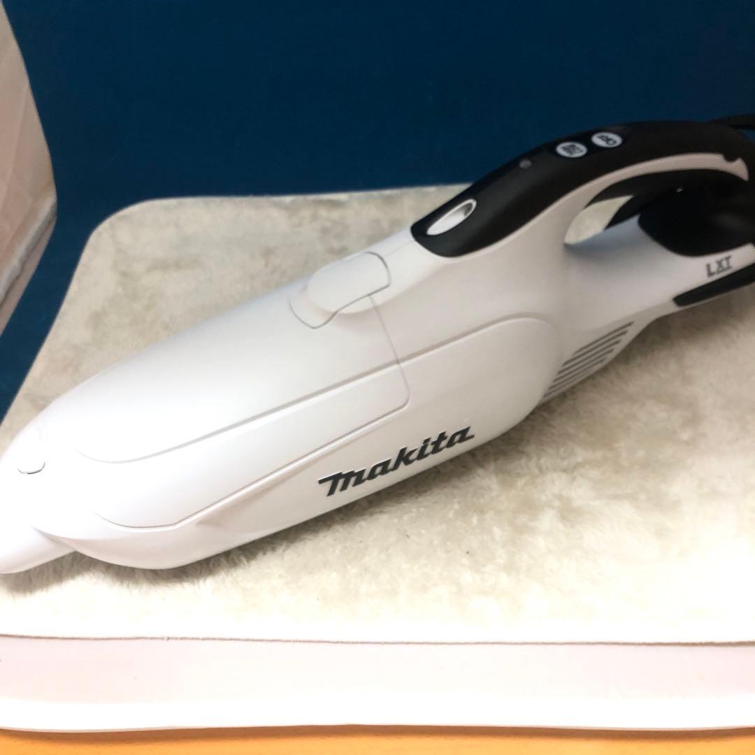 Makita 充電式クリーナー CL182FDZW