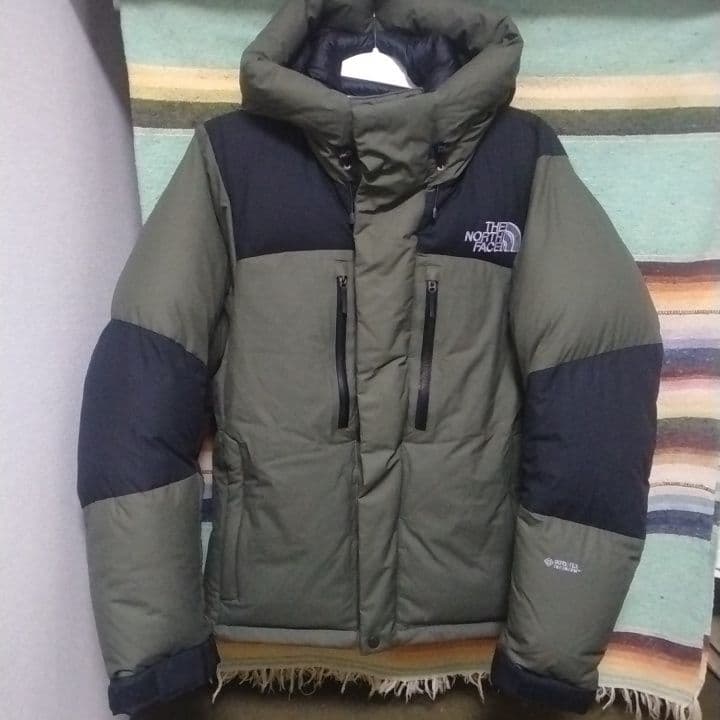 吉*ト様 ノースフェイス　バルトロライトジャケット　グリーン×ブラック　M
