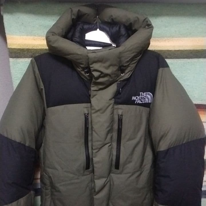 吉*ト様 ノースフェイス　バルトロライトジャケット　グリーン×ブラック　M