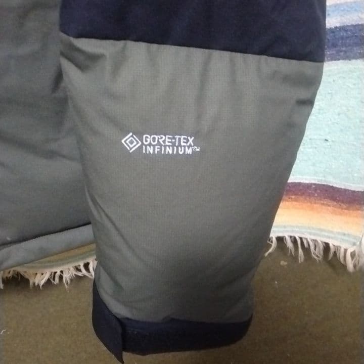 吉*ト様 ノースフェイス　バルトロライトジャケット　グリーン×ブラック　M