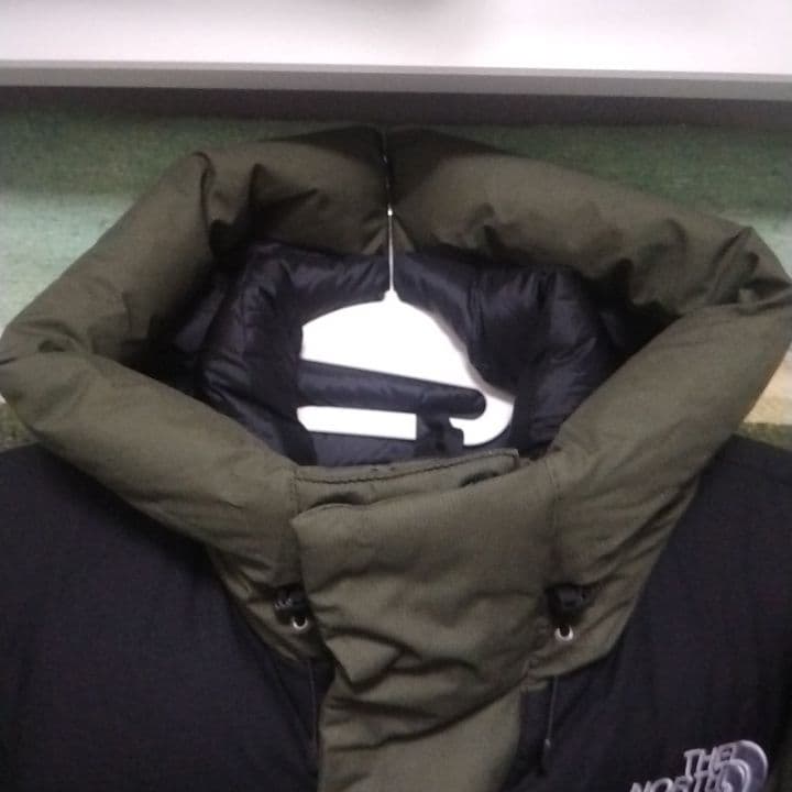 吉*ト様 ノースフェイス　バルトロライトジャケット　グリーン×ブラック　M