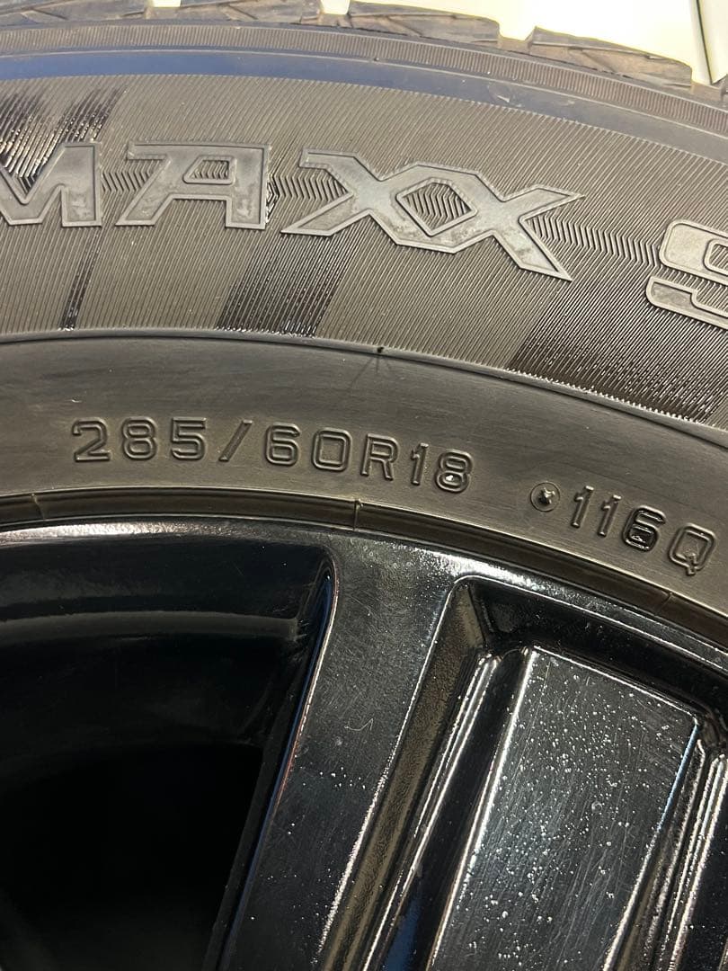 ランドクルーザー200 純正ホイール　スタッドレス18インチ ランクル100