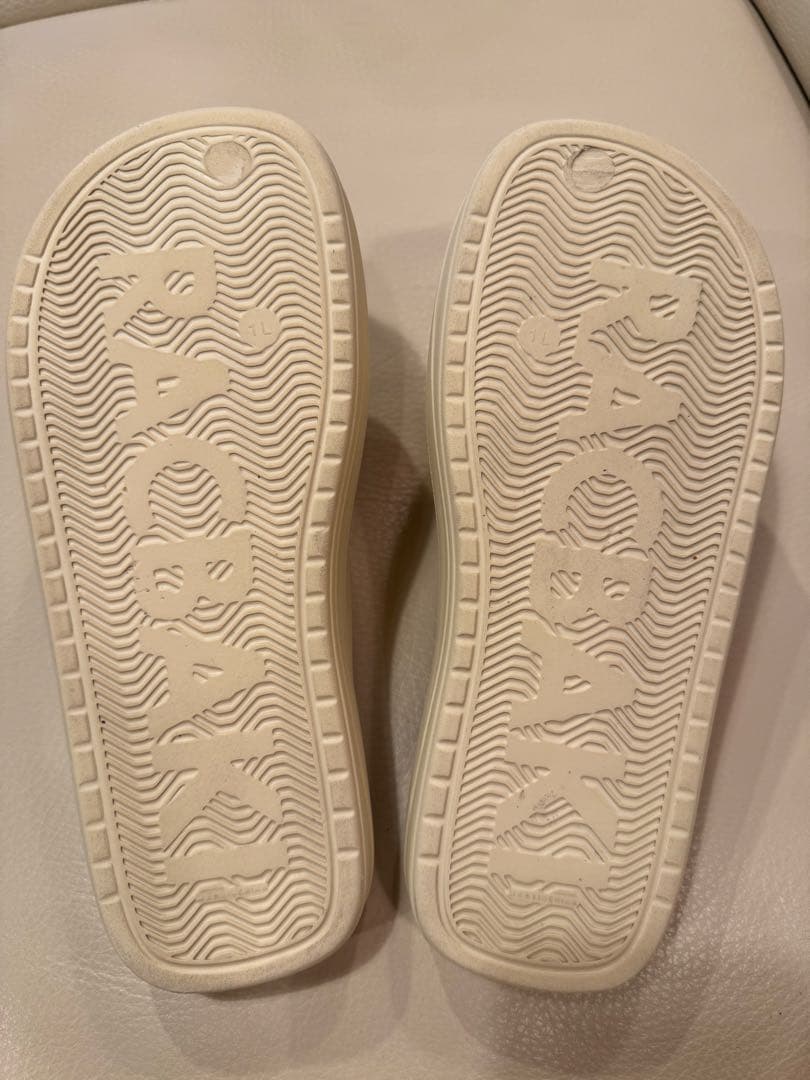 ラクバキ　イージーサンダル ナチュラル L