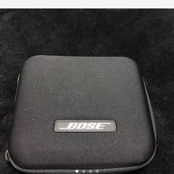BOSEヘッドホン