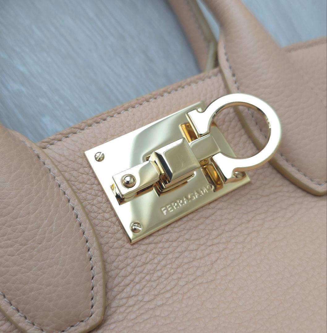 極美品【フェラガモ】スタジオ　ソフト　カラーブロック　2way ハンドバッグ