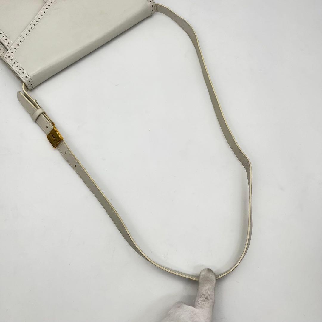 イヴサンローラン ショルダーバッグ ポシェット カサンドラ YSL金具 レザー