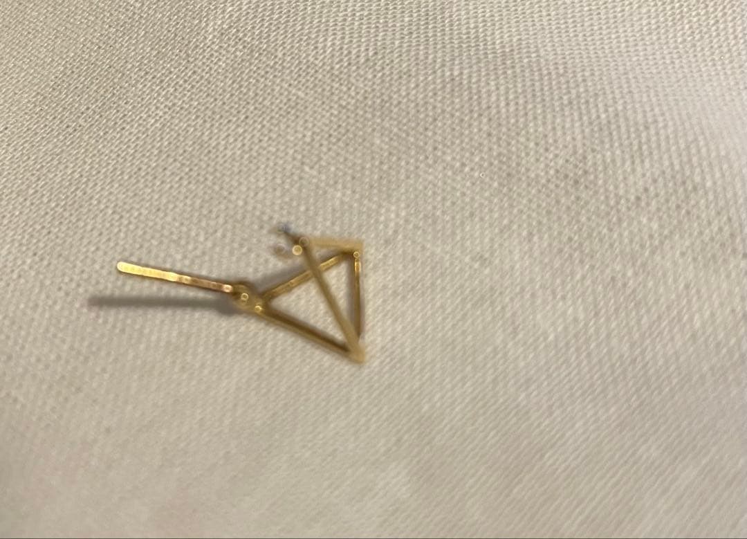 SHIHARA ゴールド三角ピアス(片耳用)