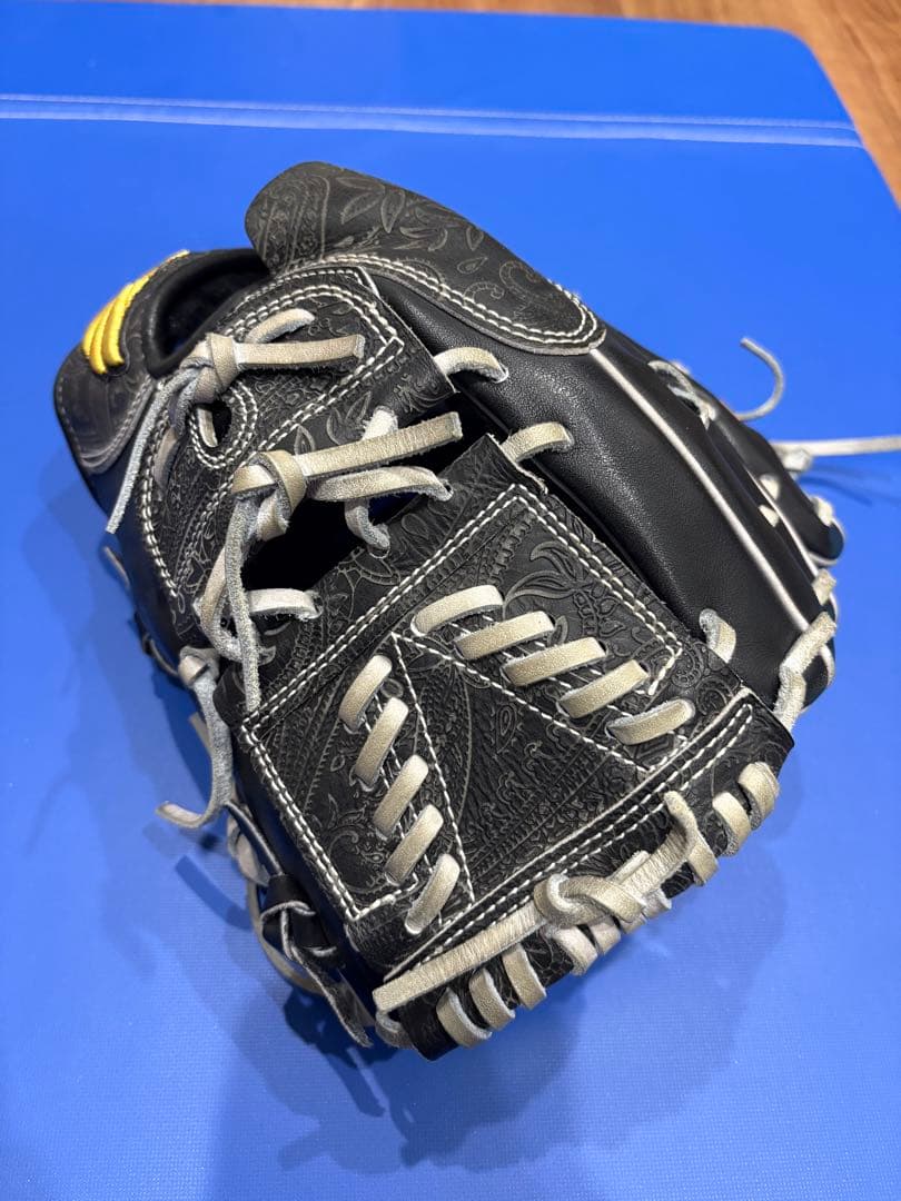 ジェニュイン 硬式 プロ仕様 値段相談応じます。