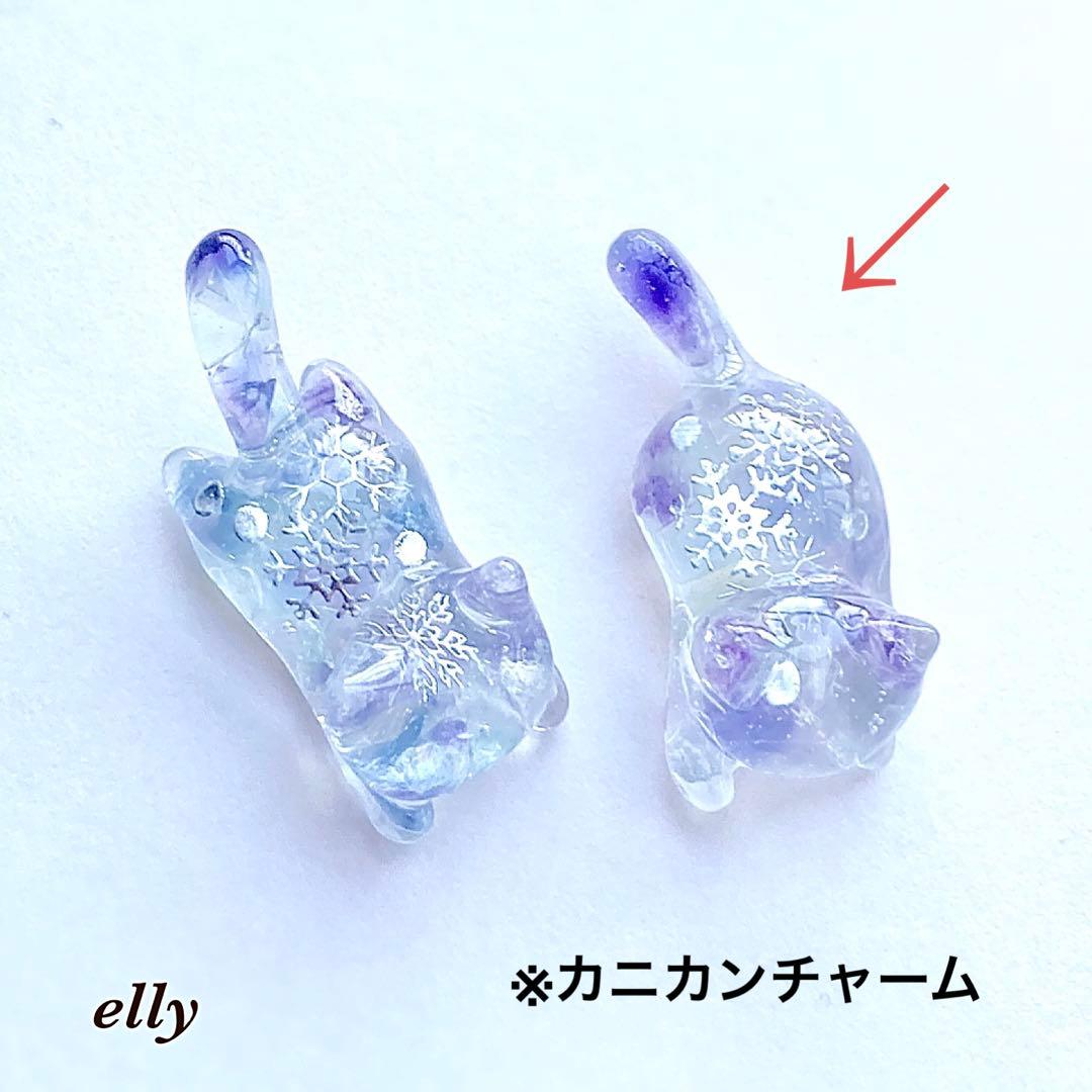 【みゆママ様】1087.天然石　ファントムクォーツ　和柄　じゃれ猫　レジン　根付