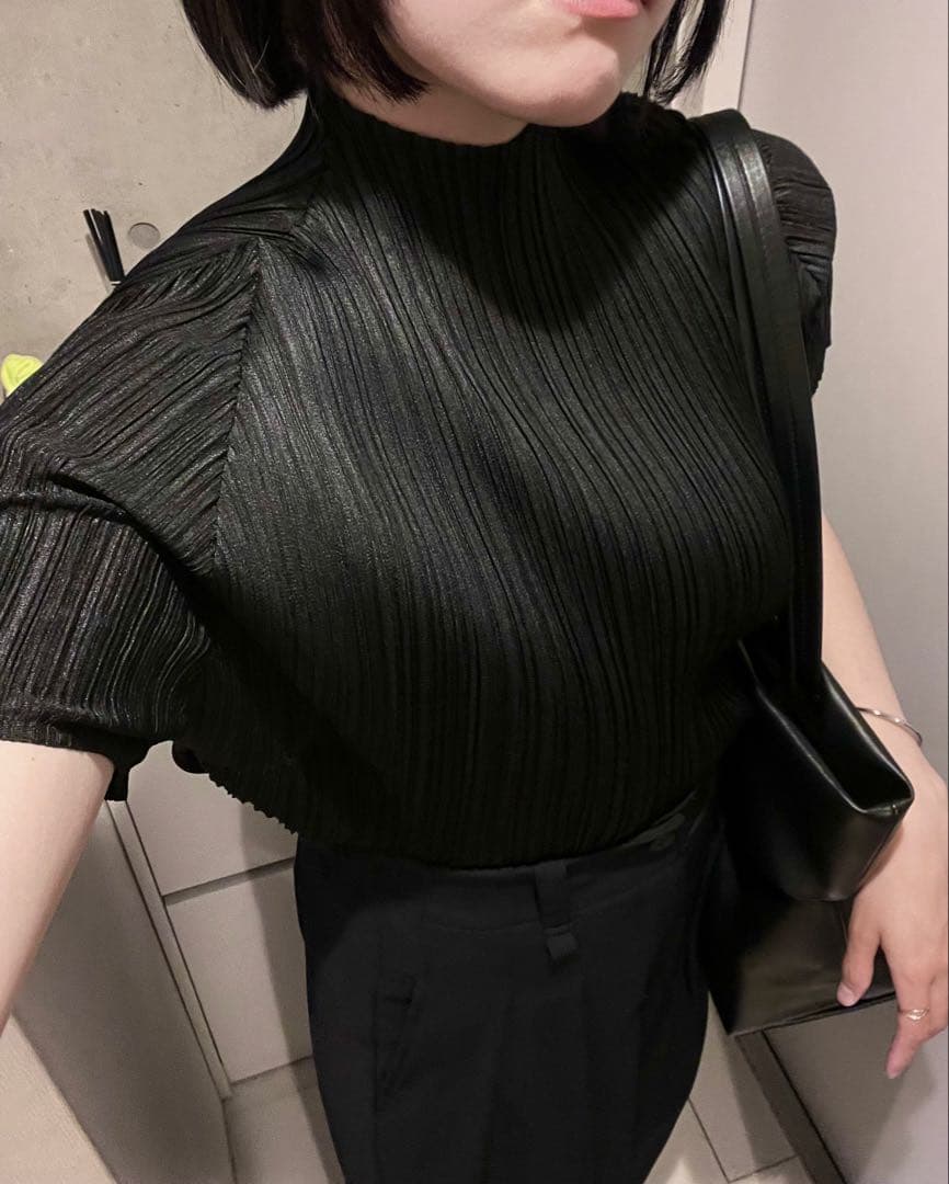 pleatsplease ブラック　半袖 3