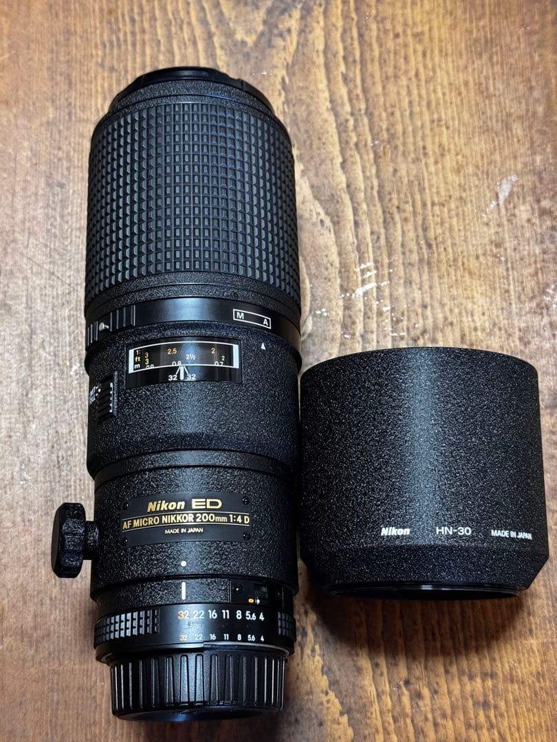 ケース付きNikon ED AF MICRO NIKKOR 200㎜ 1:4 D