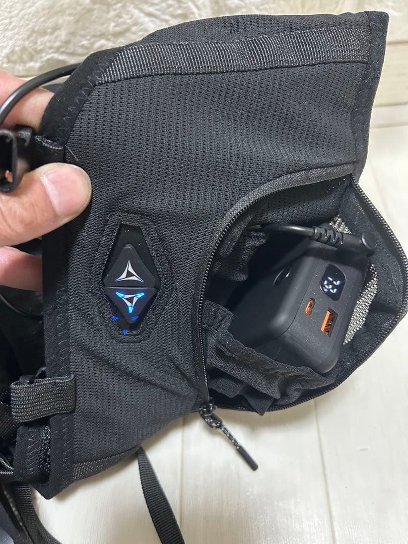 ワークマン ウィンドコア ペルチェベスト PRO2 冷暖房服 オールシーズン対応