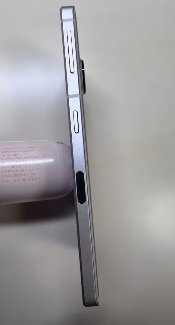 スマートフォン本体 SHARP AQUOS sense 7 128GB