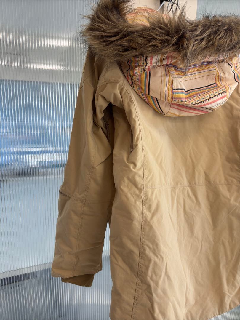 バートン　ベージュファー付きジャケット　サイズs