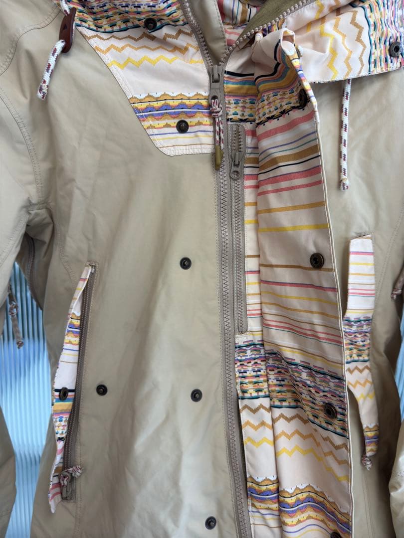 バートン　ベージュファー付きジャケット　サイズs