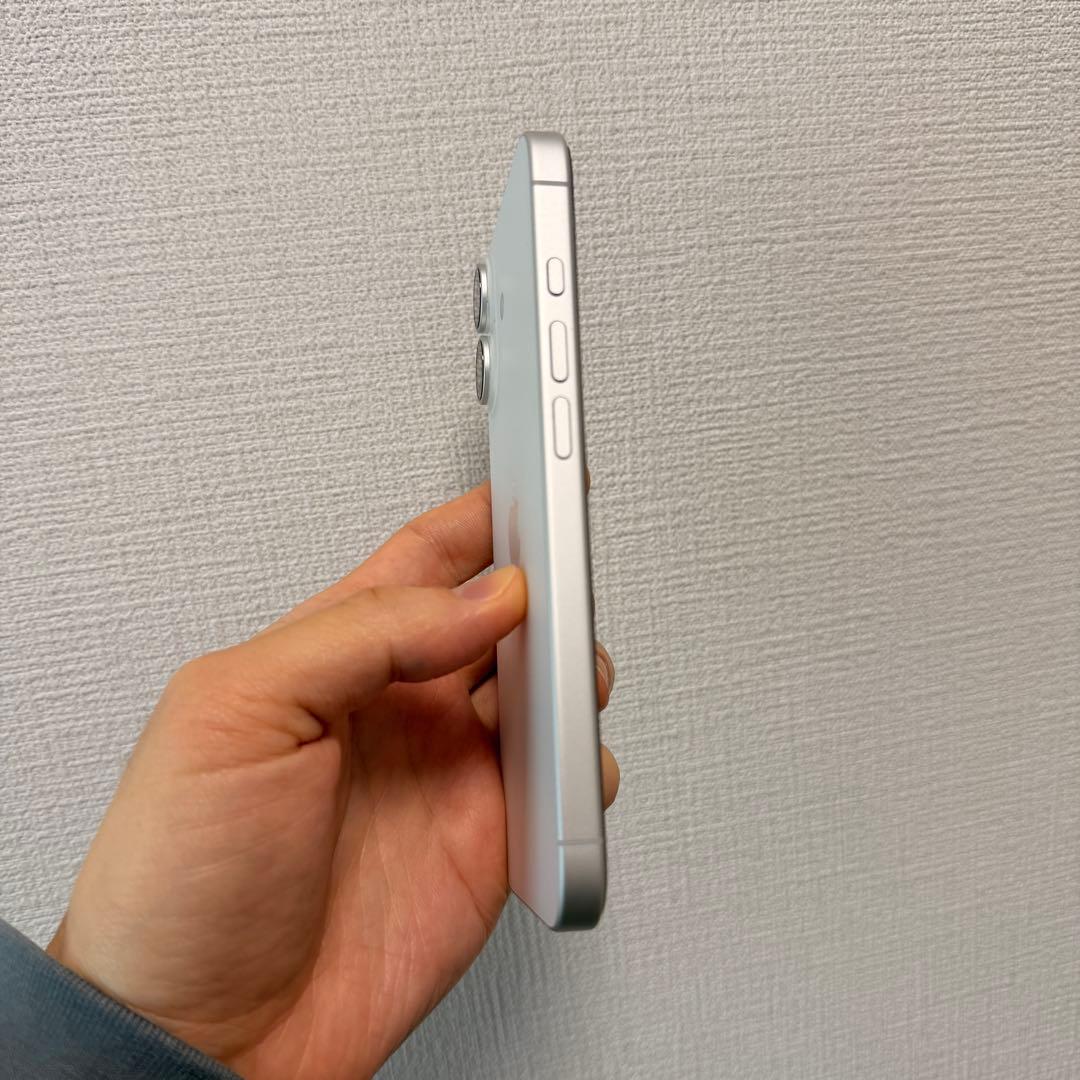 【美品】iPhone 17 ホワイト　beatsケースおまけ付き