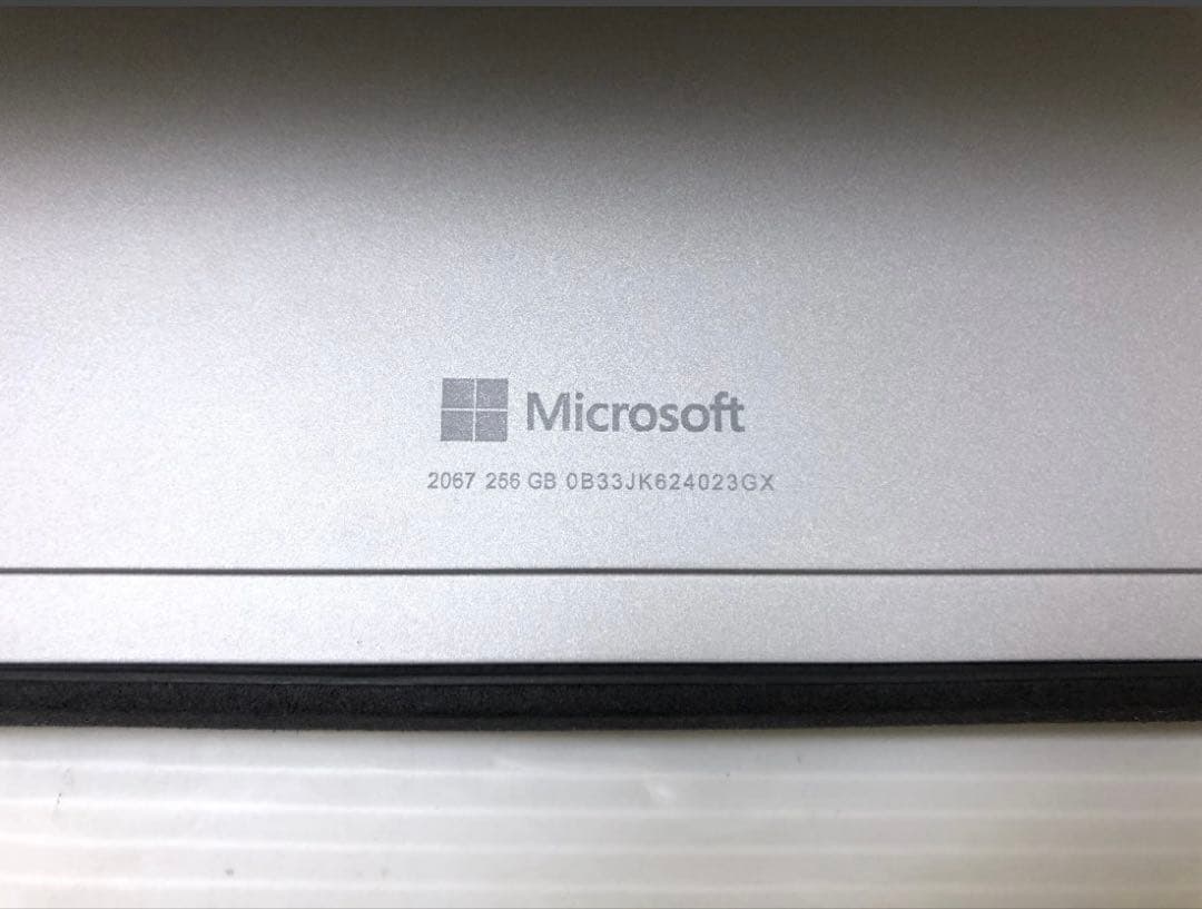 美品 Surface Go4 256GB N200チップ/タイプカバー付き