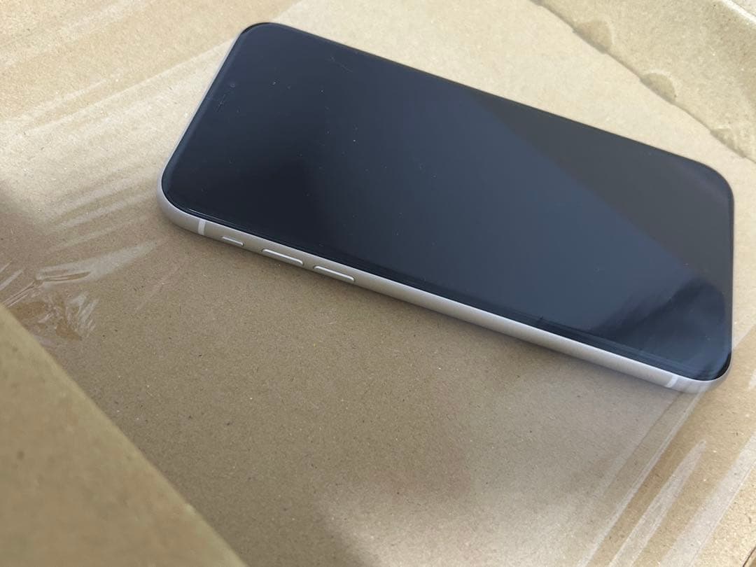 iPhoneⅩR 本体　128GB ホワイト