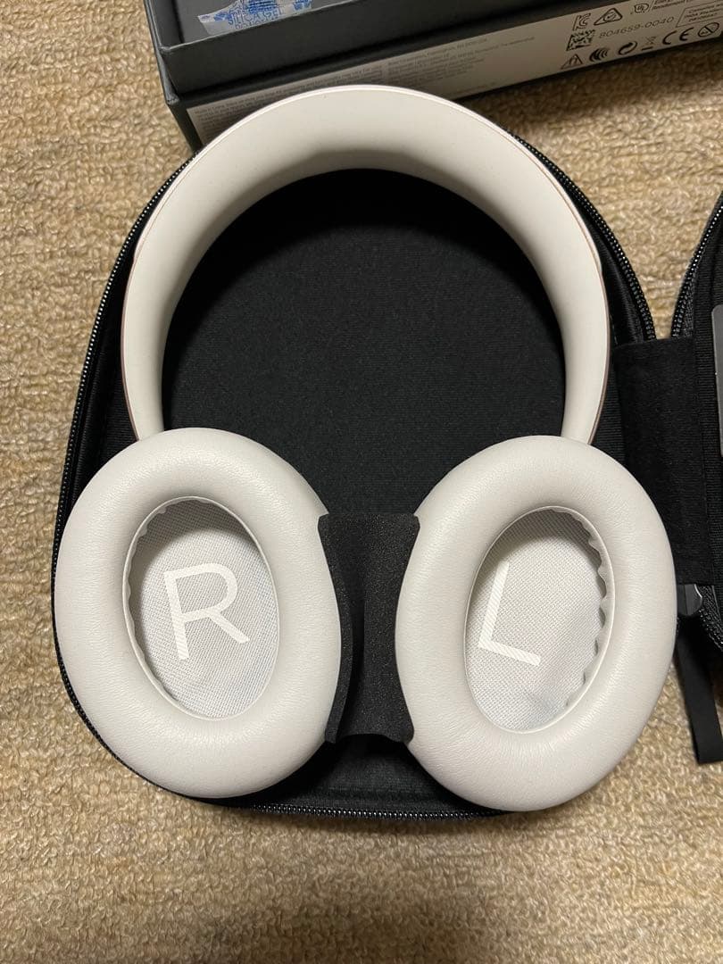 限定色　BOSE Noise Cancelling Headphone 700