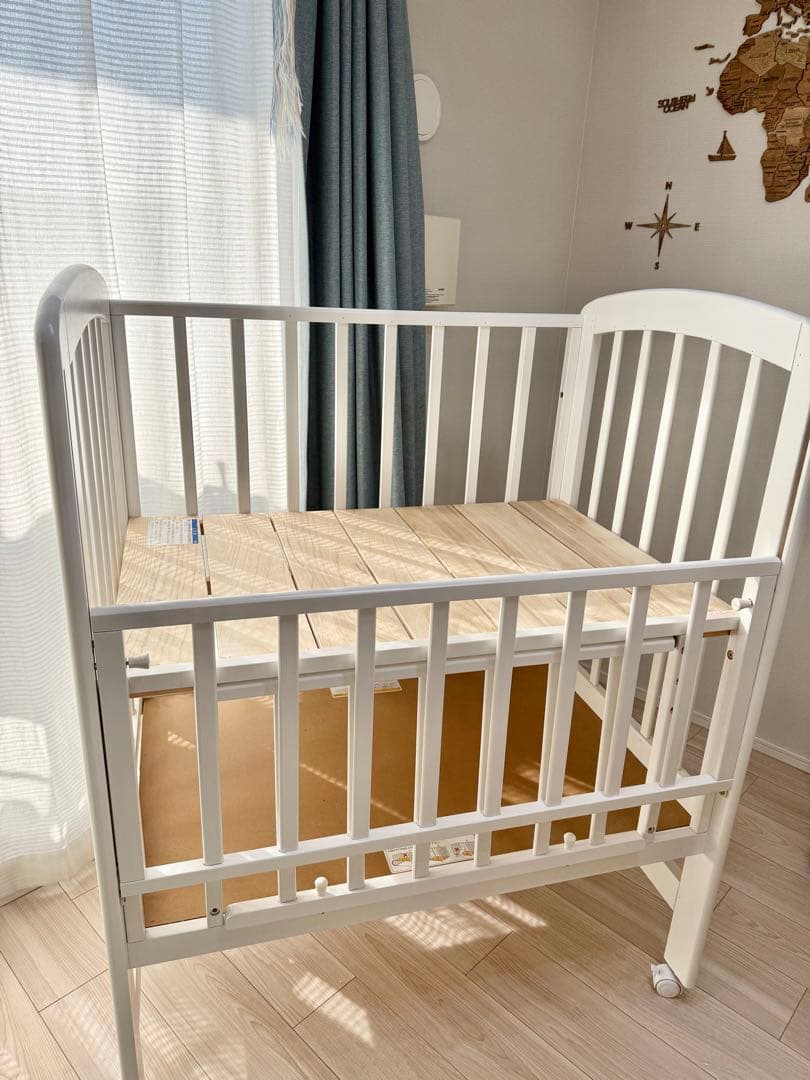 ベビーベッド　カトージ　ミニ　ハイタイプ　ホワイト 木製