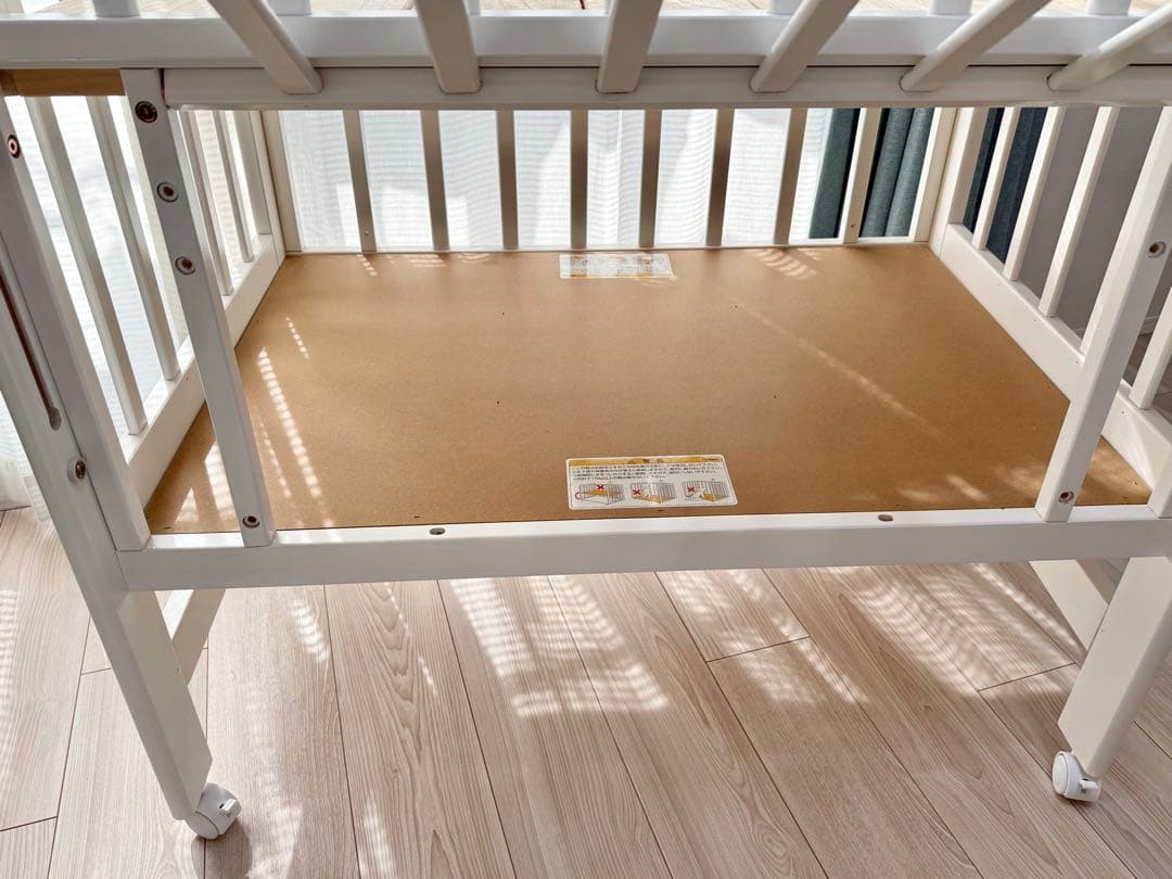 ベビーベッド　カトージ　ミニ　ハイタイプ　ホワイト 木製