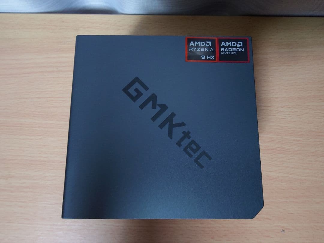 GMKtec ミニPC EVO-X1 メモリ64GB