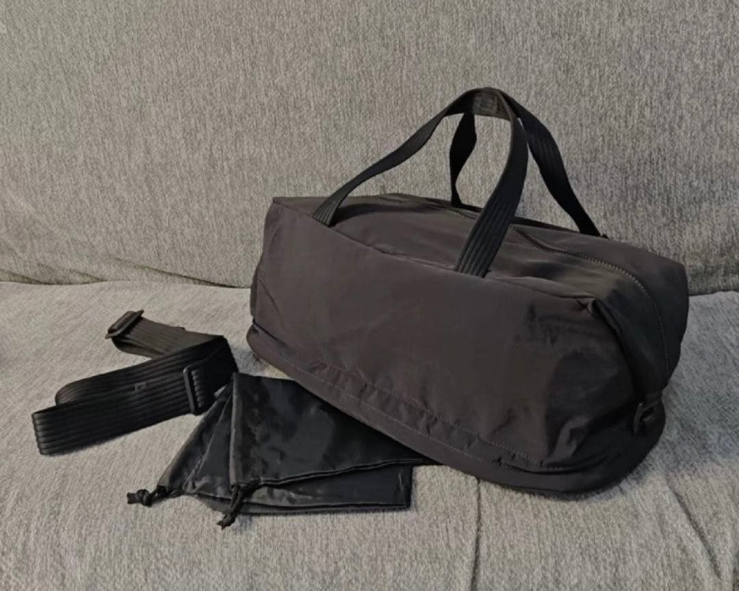 lululemon ブラック ボストンバッグ 30L
