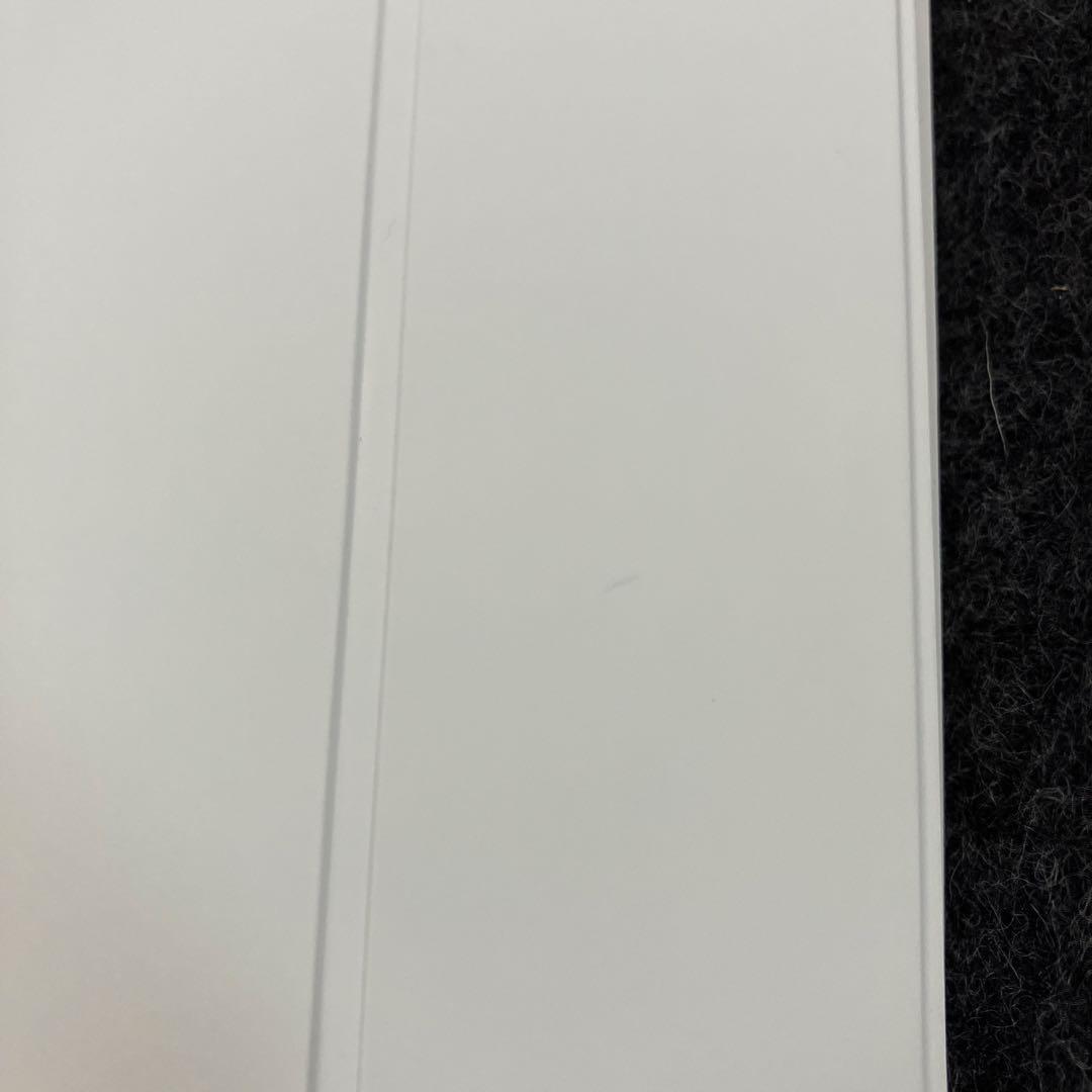 <純正品・美品>iPad 第10世代用 Smart Folio -ホワイト