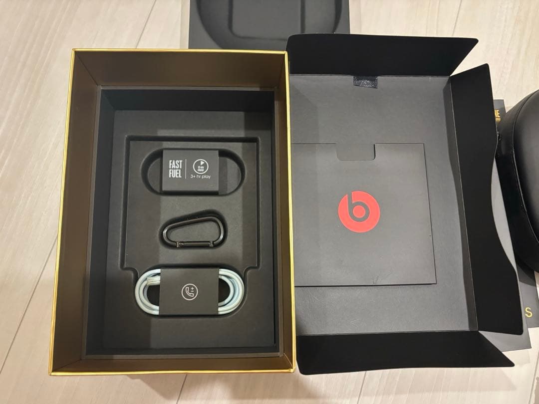 Beats Studio3 Wireless クリスタルブルー
