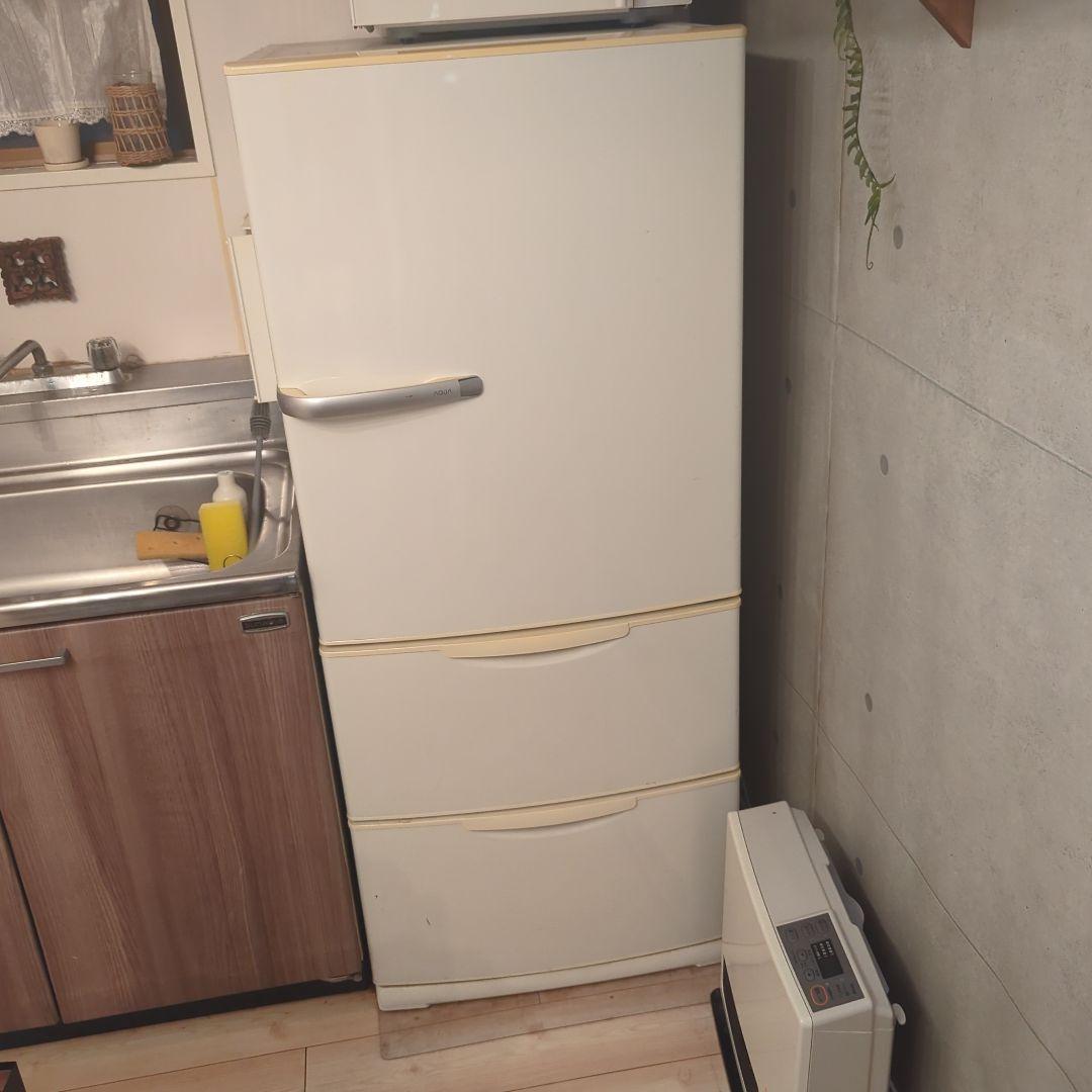 AQUA　3ドアホワイト冷凍冷蔵庫　AQR-261B(S) 264リットル