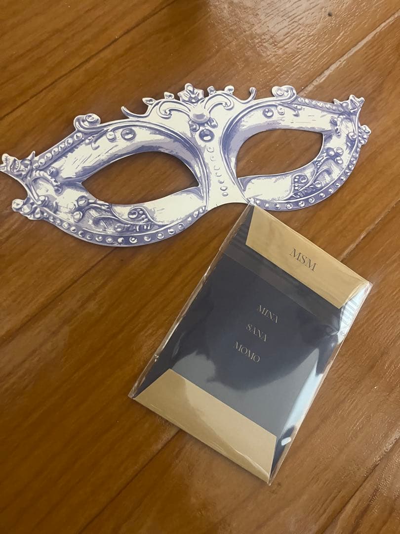 MISAMO リスニングパーティー　カード新品未開封、配布物仮面