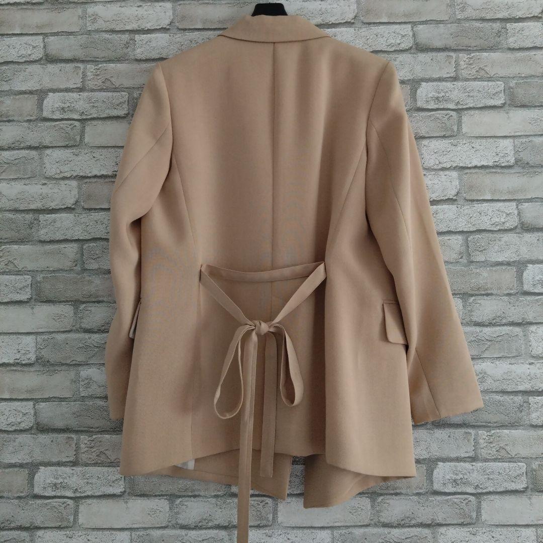 【新品未使用】ティアラ ベージュ テーラードジャケット
