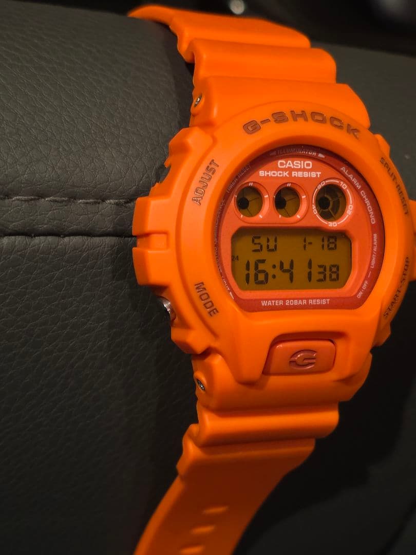 CASIO　G-ショック　DW-6900MM オレンジ