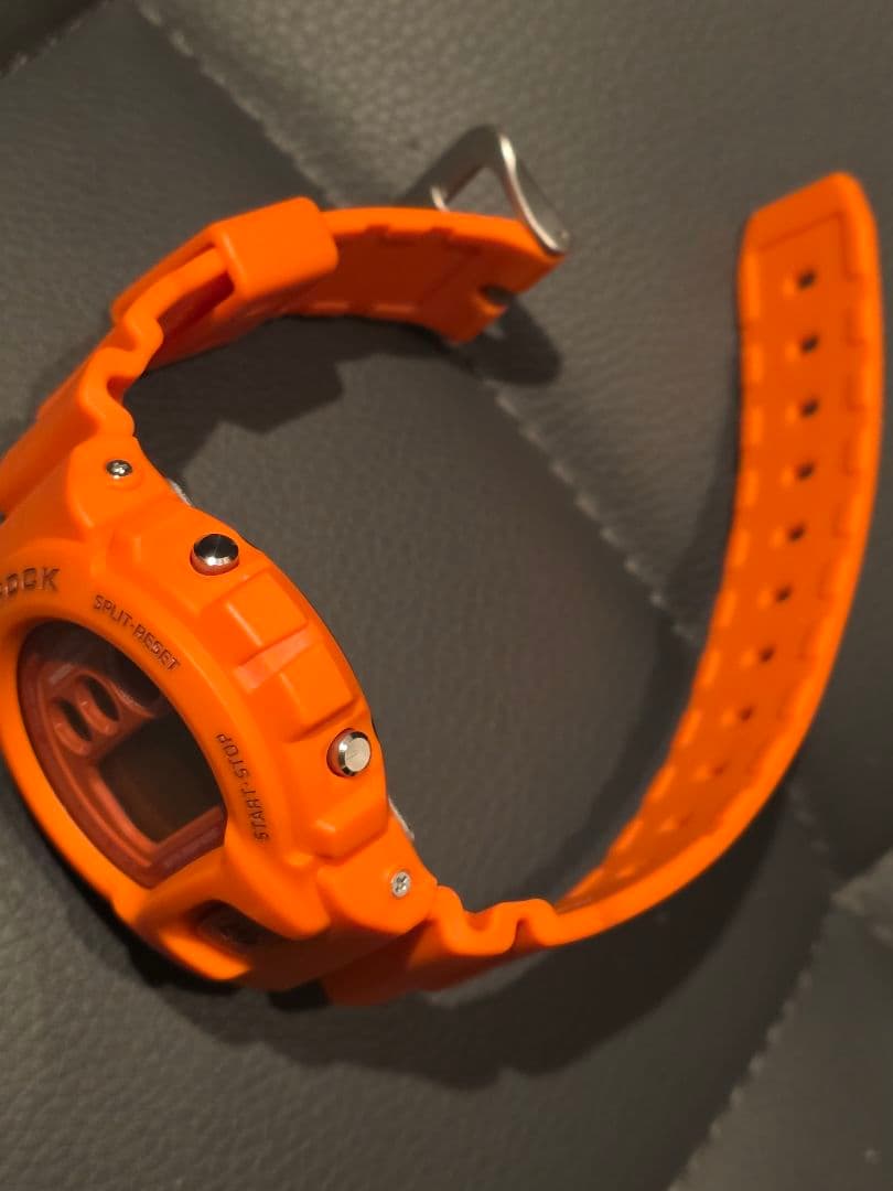 CASIO　G-ショック　DW-6900MM オレンジ