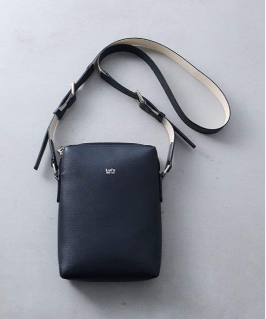 値下げ　Lui's スプリットレザーポーチ ショルダーバッグ レザー 黒