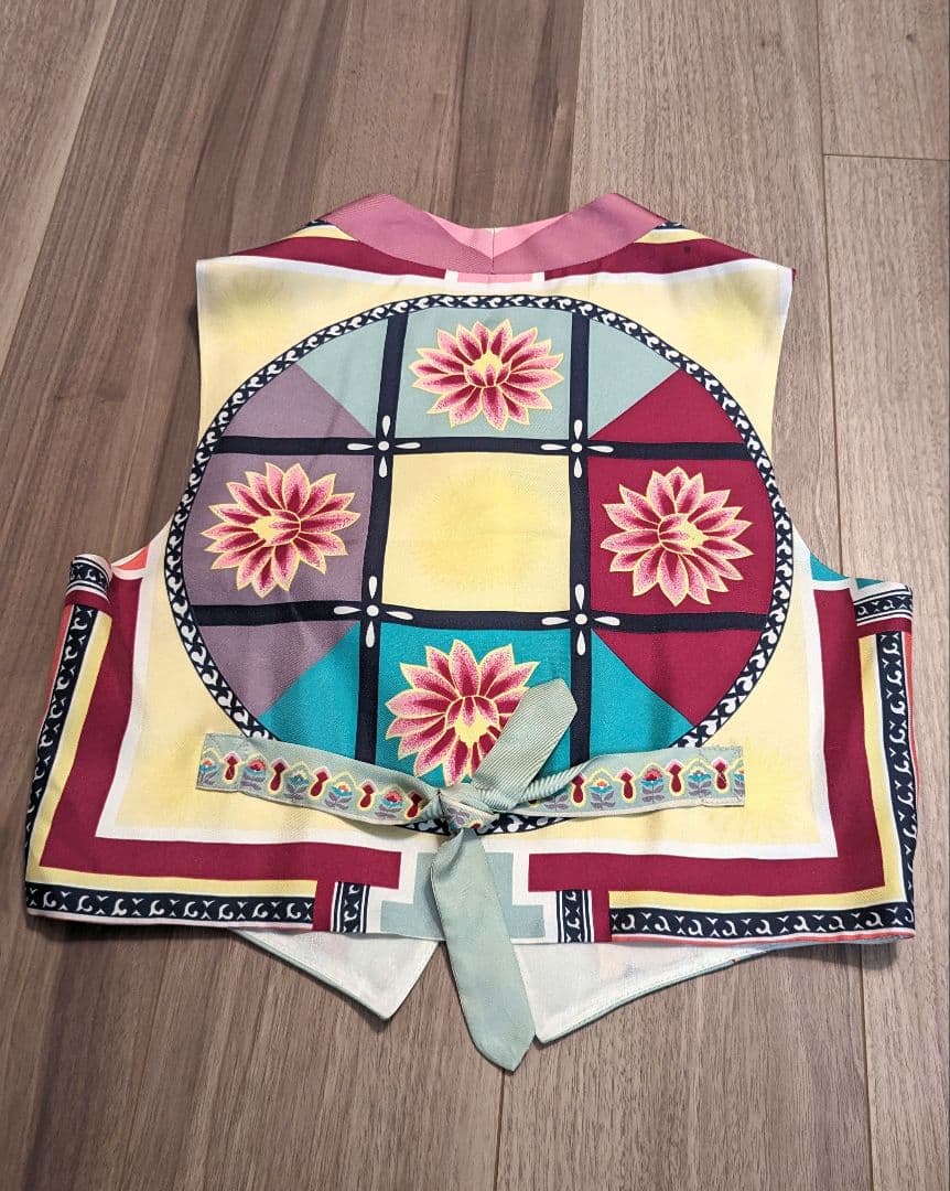 【 美来2025  】ETRO エトロ ジレ ベスト シルク 40