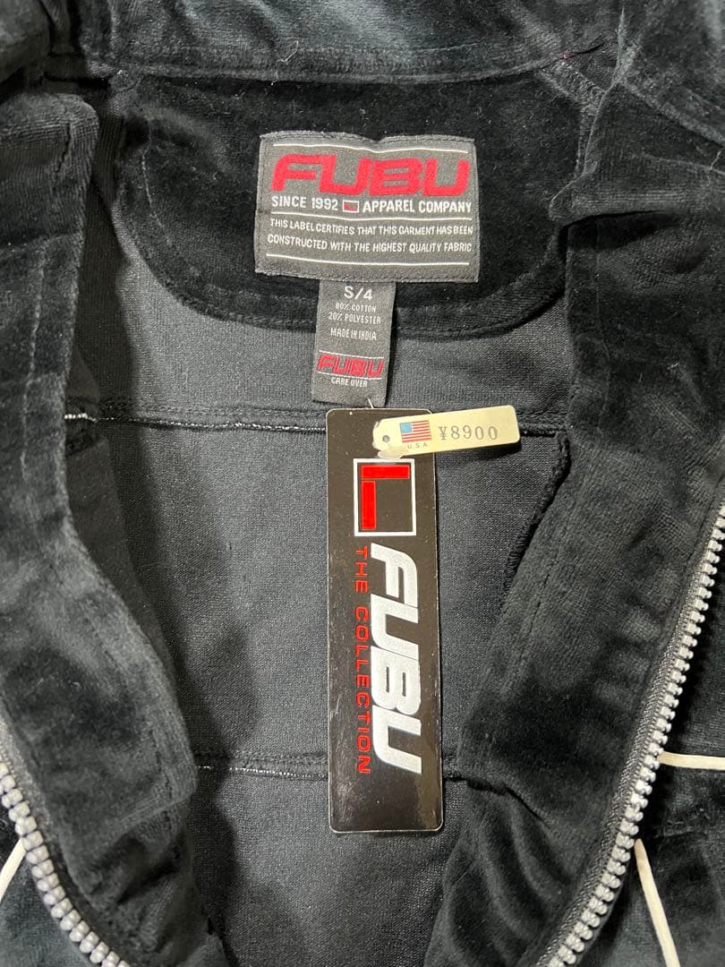 新品⭐️FUBU ベロア風　ジャケット&パンツ　4T約110cm★kfu56