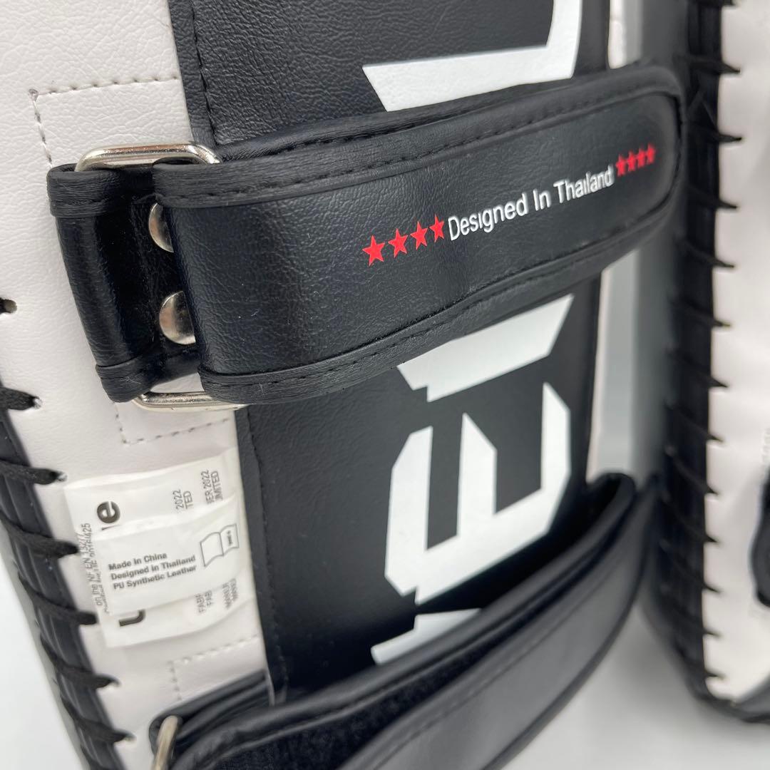 1m04_ 真人様　　未使用級 ヴェヌム ジャイアント キックパッド