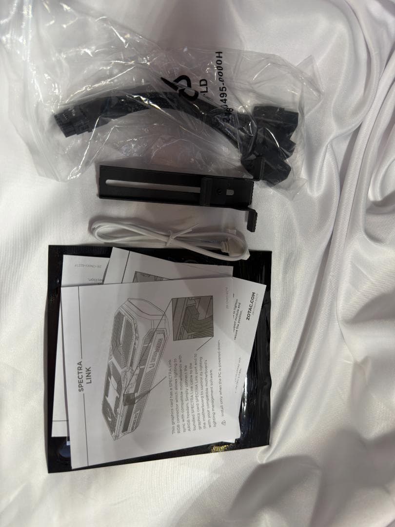 b*p様 ZOTAC GEFORCE RTX 5080 16GB